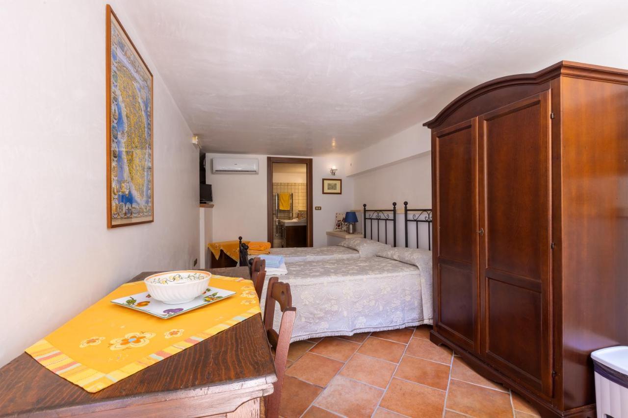 Bed and Breakfast Casa Ulmi Con Piscina à Uggiano La Chiesa Extérieur photo