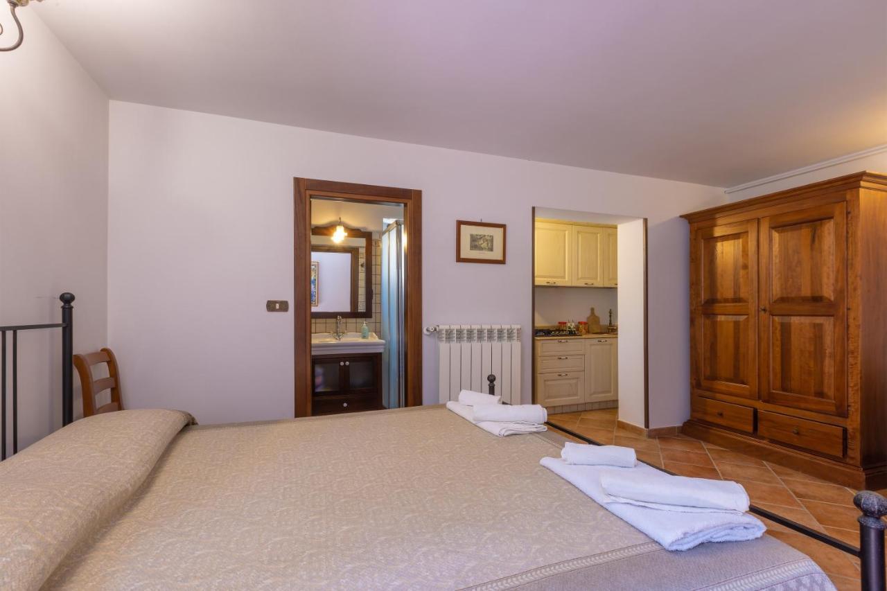 Bed and Breakfast Casa Ulmi Con Piscina à Uggiano La Chiesa Extérieur photo