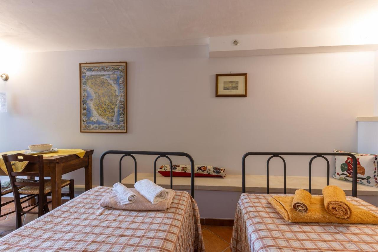 Bed and Breakfast Casa Ulmi Con Piscina à Uggiano La Chiesa Extérieur photo