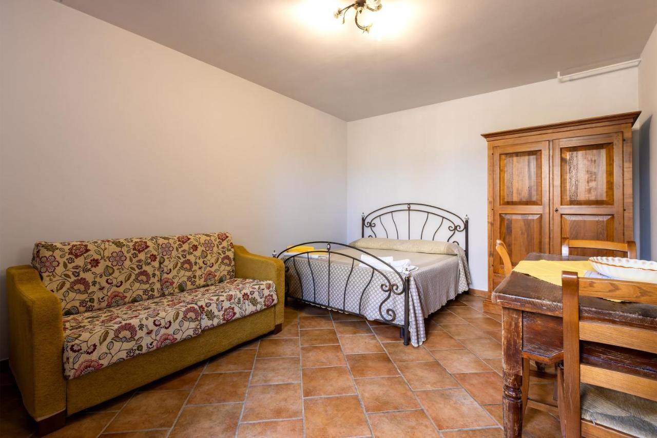 Bed and Breakfast Casa Ulmi Con Piscina à Uggiano La Chiesa Extérieur photo